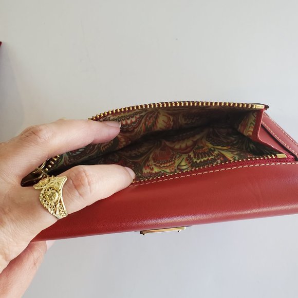 Dooney & Bourke Red Smooth Leather Trifold Clutch Checkbook Wallet 2 pc Set - Picture 8 of 11